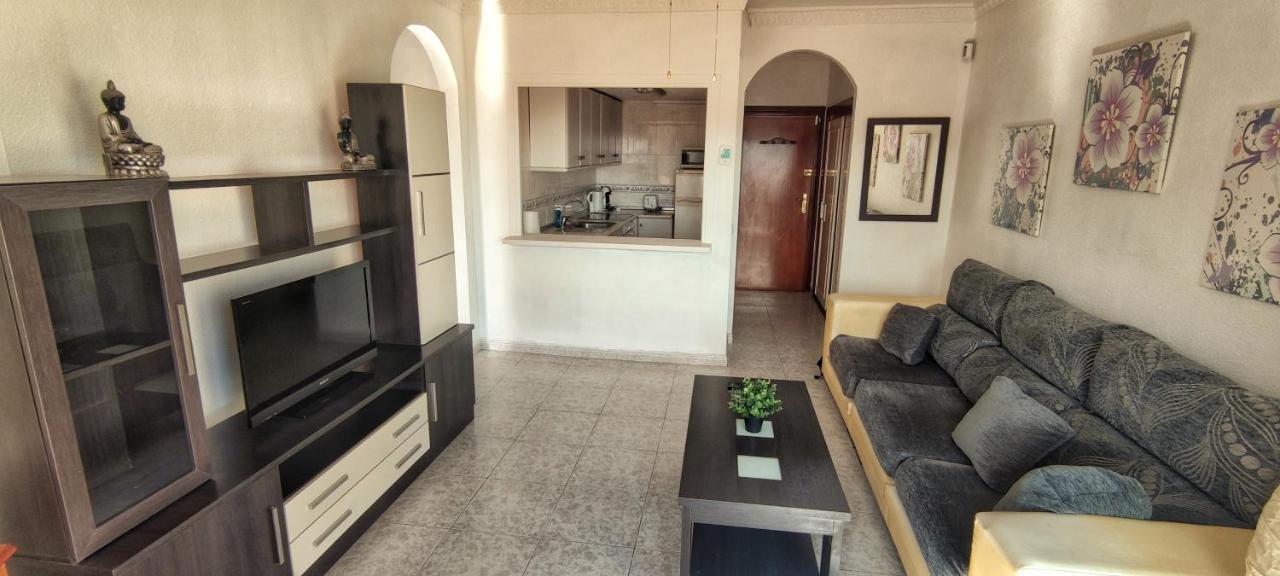 Apartamento Con Vistas Al Mar En Puerto Marina Apartment Torremolinos Luaran gambar