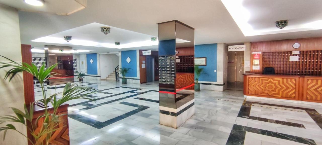 Apartamento Con Vistas Al Mar En Puerto Marina Apartment Torremolinos Luaran gambar